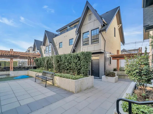 7901 Oak St, Vancouver, BC V6P 3Z2