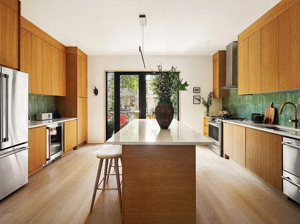 952A Greene Ave #Townhouse, Brooklyn, NY 11221