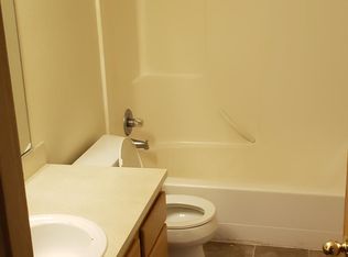 8524 NE Knott St, Portland, OR 97220