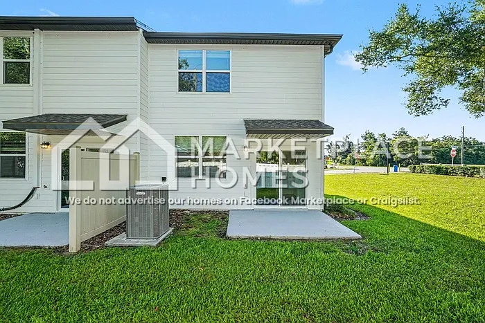 11777 Sylvia St — Photo 23