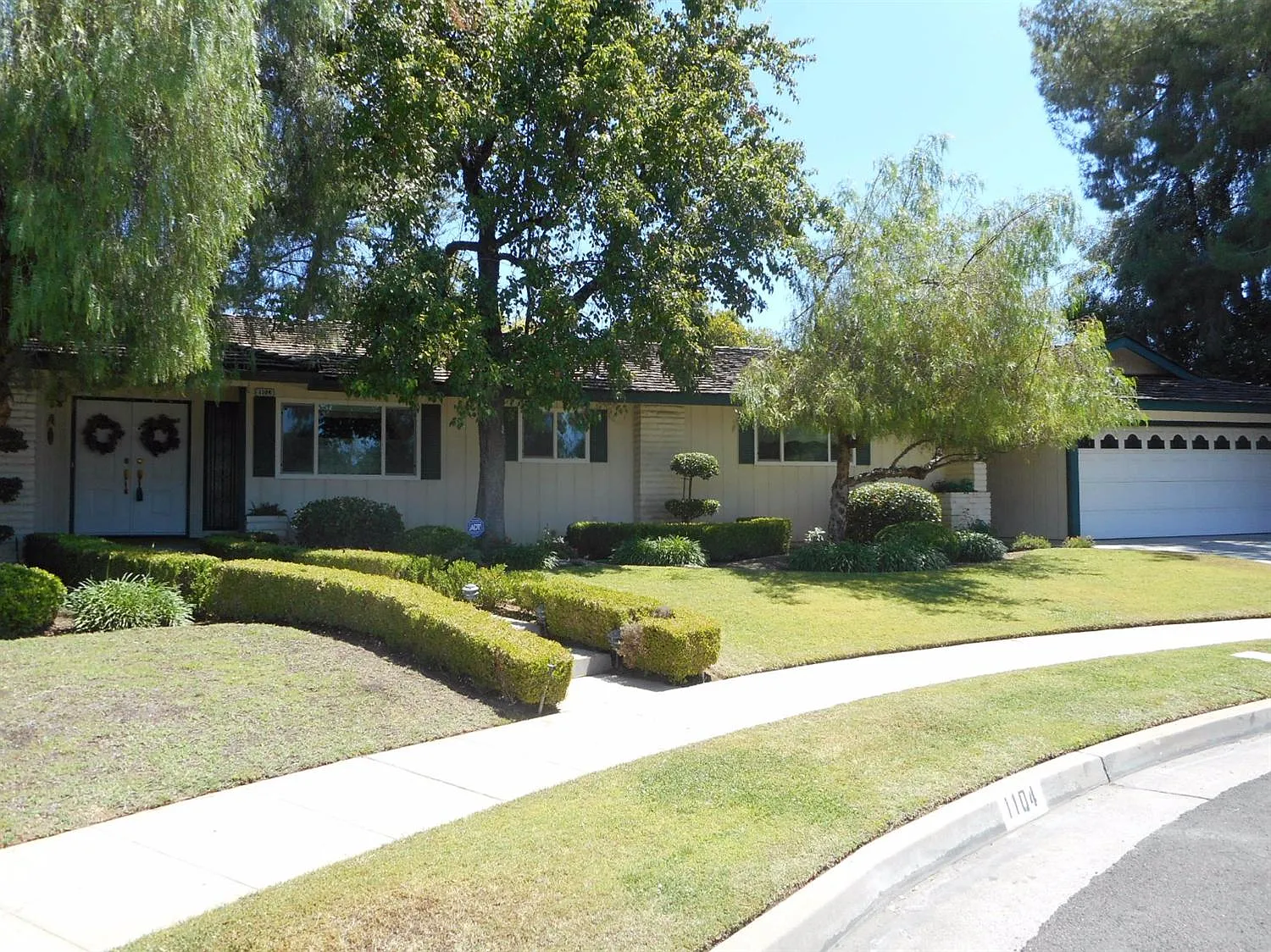 1104 W Tenaya Way photo 1