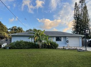 448 Holly Rd, Venice, FL 34293