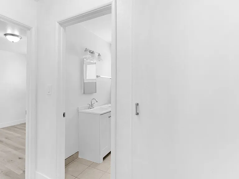 5364 & 5372 Young St — Photo 19