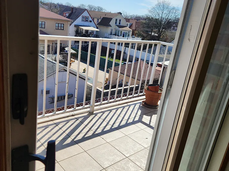 2629 E 23rd St #3F — Photo 5