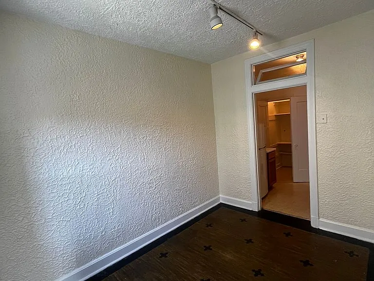 Bayard Manor Apartments — Photo 92