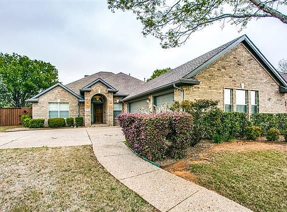 3rd image of 300 Eagle Mountain Dr