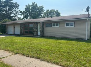 3249 Livingston Dr, Saginaw, MI 48601