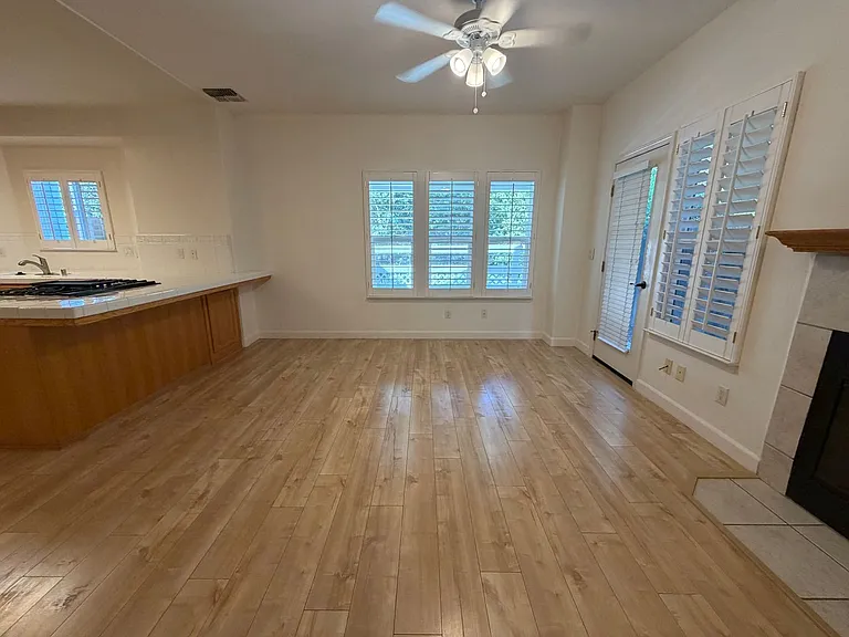 50 Corrietta Ct — Photo 25