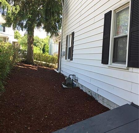 3rd image of 3826A Grant St