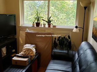 19 Pine St #3R, Cambridge, MA 02139