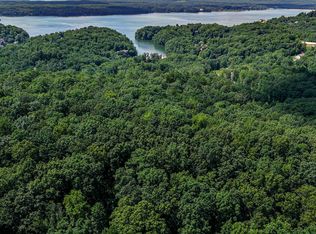 3601 Northshore Dr, Savannah, TN 38372