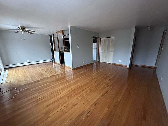 3rd image of 1004 S River Rd #3301