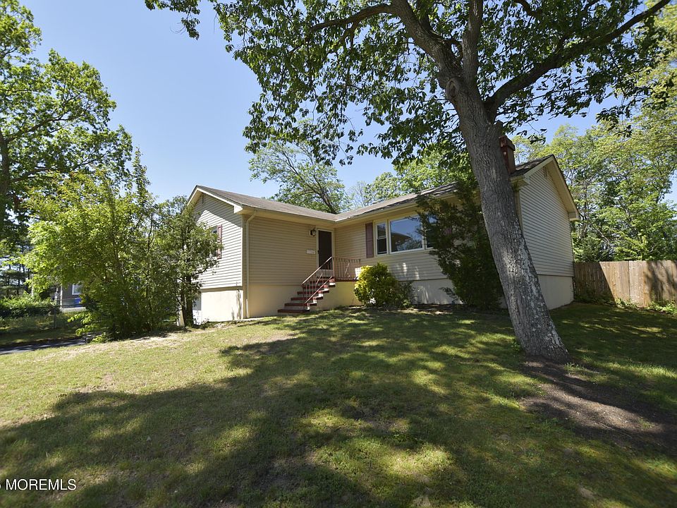 1st image of 1595 Forge Pond Road