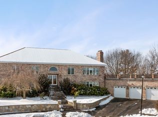 88 Juniper Dr, Saugus, MA 01906