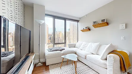 Rented by Bond New York