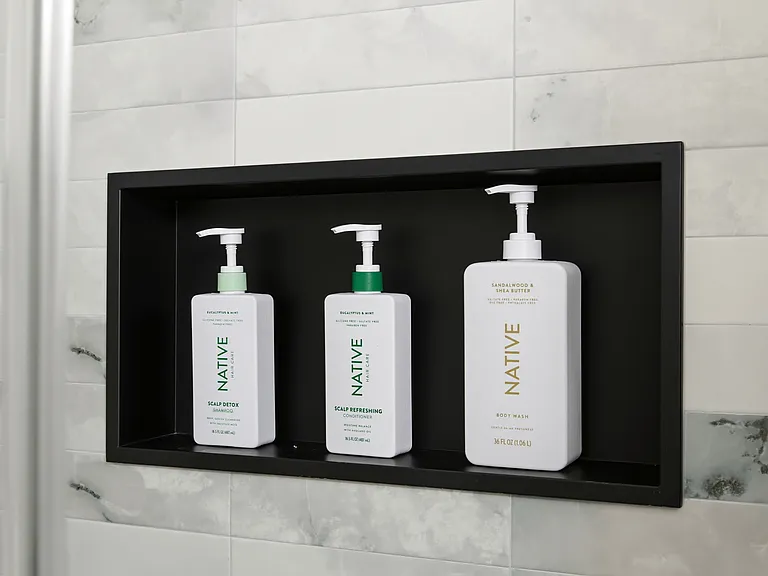Fully remodeled guest bathroom with bath essentials (Pic 4)