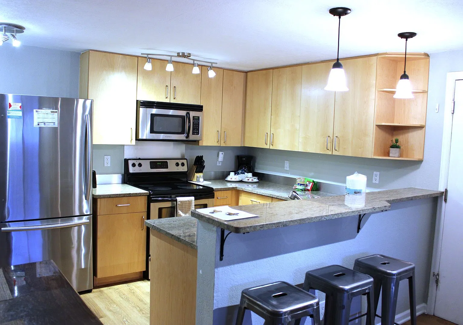 188 S Logan St — Photo 1