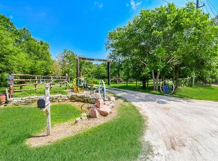 39551 Donigan Rd, Brookshire, TX 77423