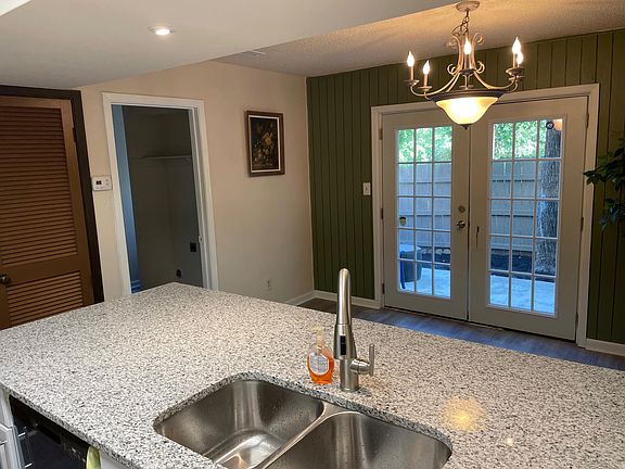 3rd image of 6411 Chimney Creek Cir #A