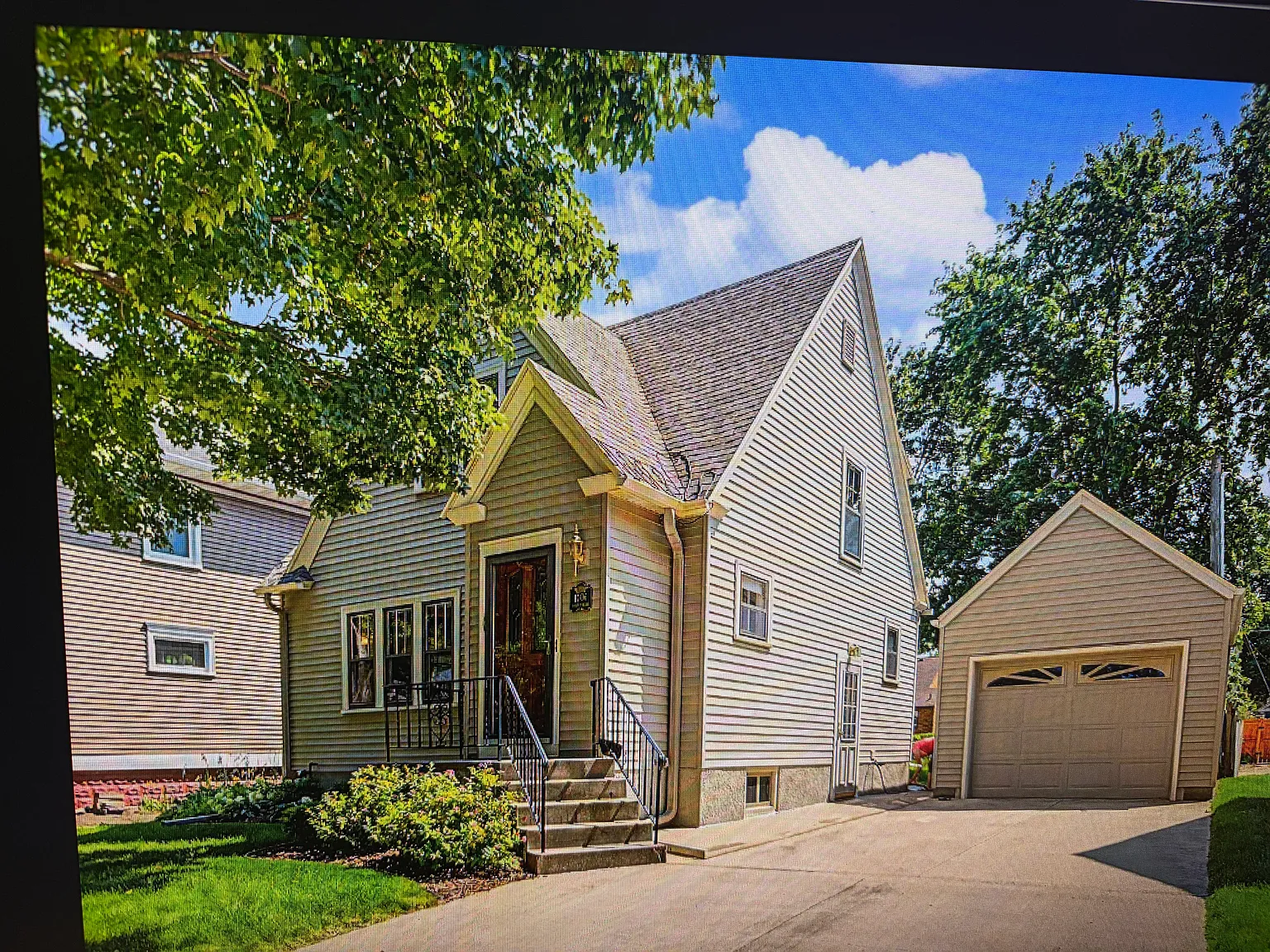 3 bed, 1488 sqft, $2,300 — Photo 4