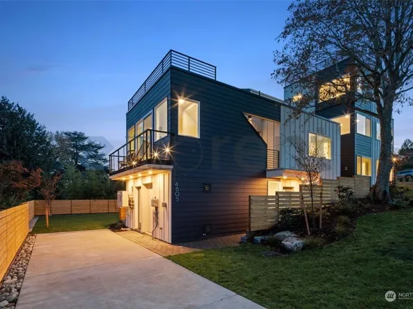 4605 NE 107th St, Seattle, WA 98125