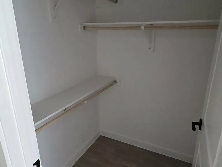 Memorial Apartments — Photo 14