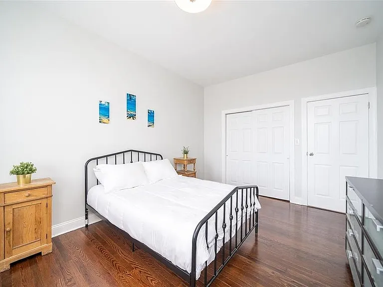 372 Communipaw Ave #4L — Photo 9
