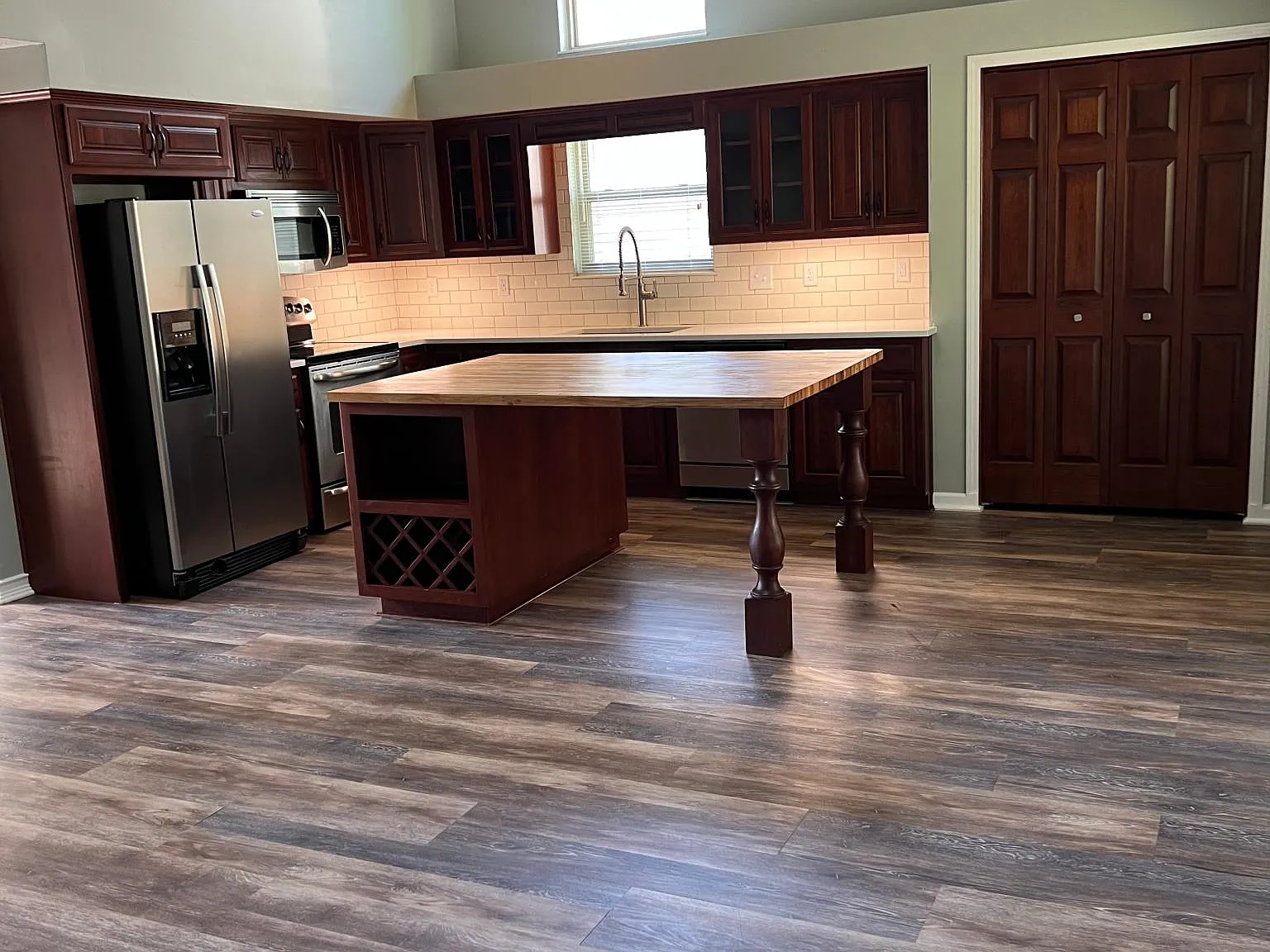 9066 Glass Chimney Ln — Photo 3