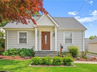 40 Claremont St, Stamford, CT 06902