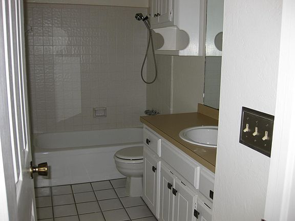 4th image of 4419 Baxter Dr