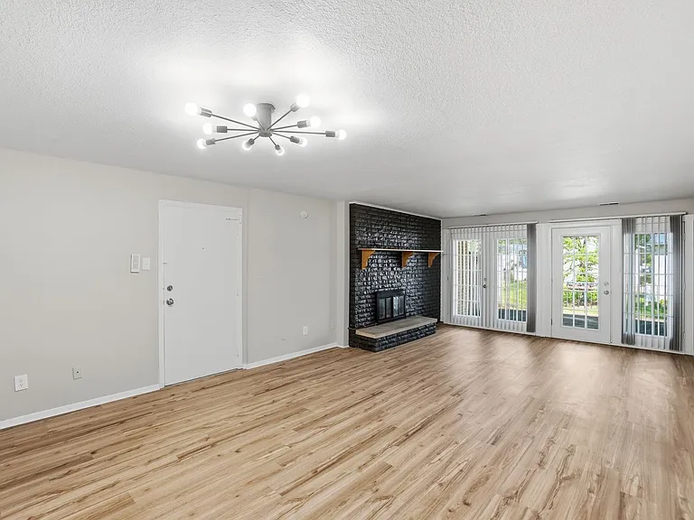 Northcrest Garden Apartments — Photo 50