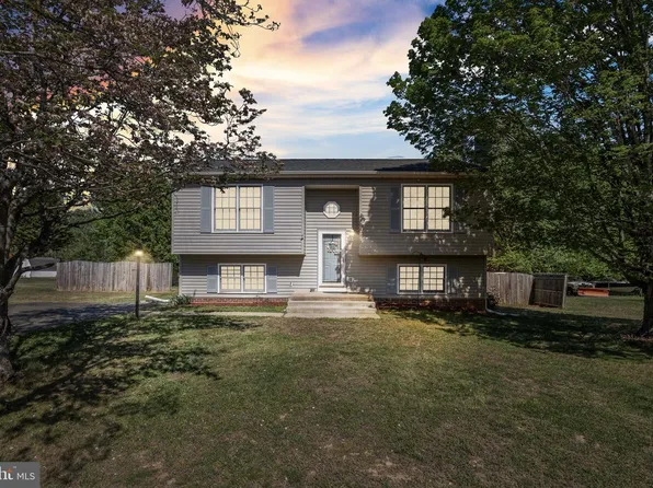 11809 Cherrywood Dr, Locust Grove, VA 22508