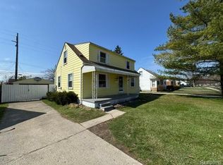 31779 Chester St, Garden City, MI 48135