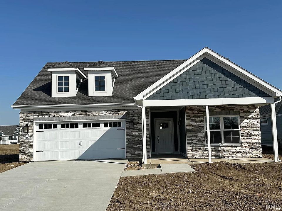 1st image of 611 Tamarind Dr