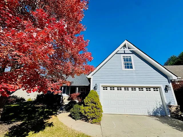 3 bed, 1931 sqft, $2,900 — Photo 3