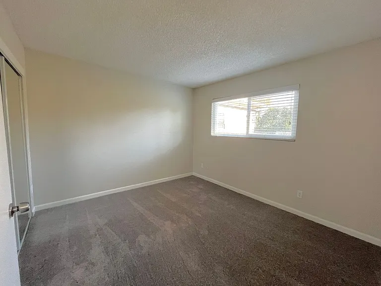 2608 Q Street — Photo 7