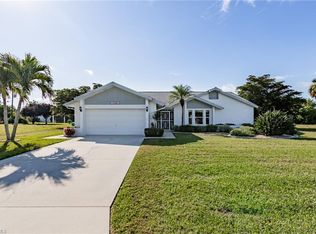 1104 SE 36th Ter, Cape Coral, FL 33904