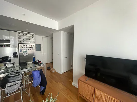 Rented by AYM NYC LLC | media 3