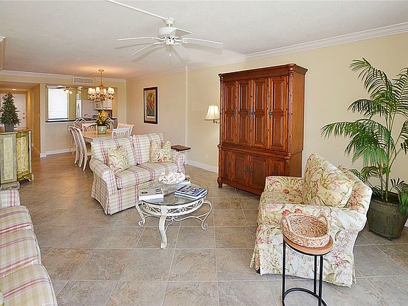 2nd image of 1480 Ocean Dr APT 3H