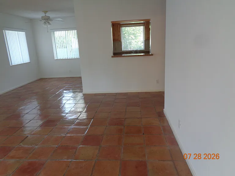 115 Hendricks Isle — Photo 8