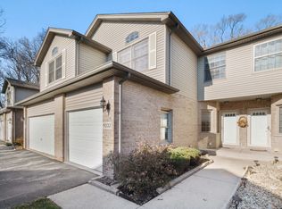9332 S 79th Ave, Hickory Hills, IL 60457