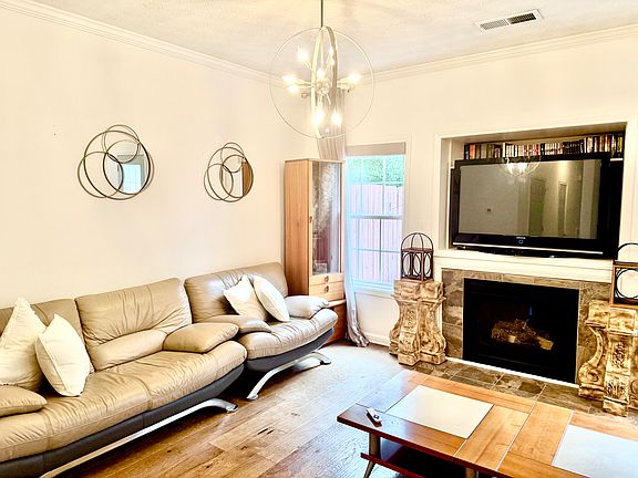 5th image of 138 Creekwood Dr