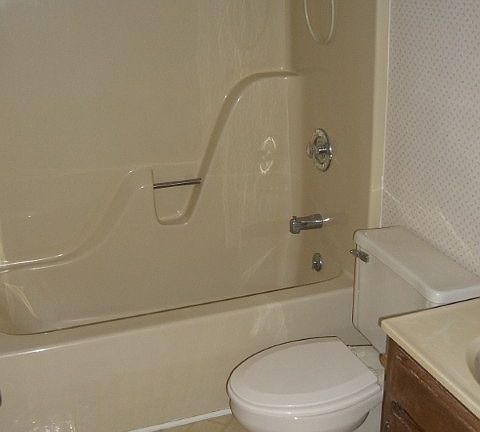 4th image of 3318 Candlewood Dr