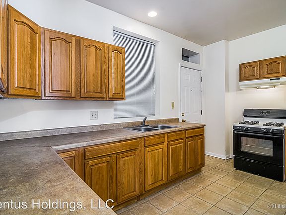 4th image of 350-52 E 59th Street5857-59 S Calumet 5855-3 #5227811