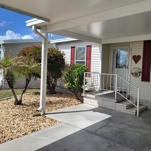 3011 Satsuma St Photo 1