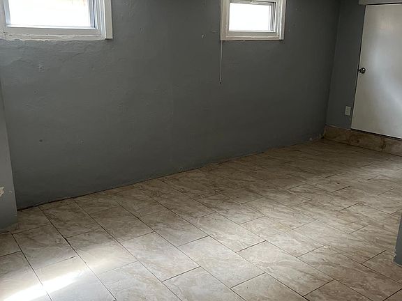 5th image of 176 Lincoln Ave #1