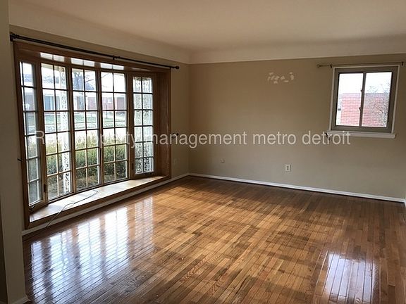 2nd image of 30926 Roycroft St