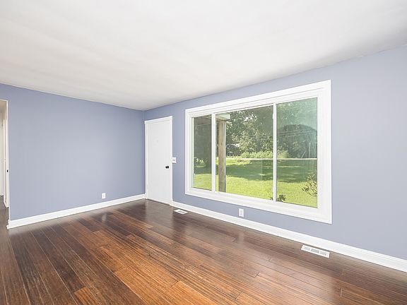 4th image of 1203 Darbytown Dr