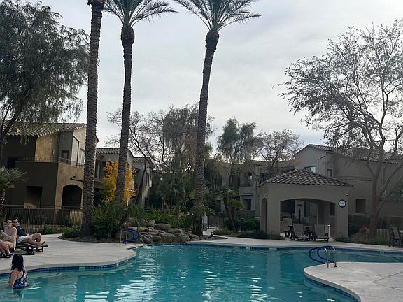 4th image of 3131 E LEGACY Drive #1002