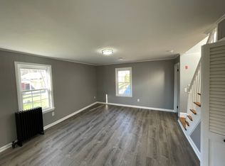 131 Center St APT 1, Lee, MA 01238